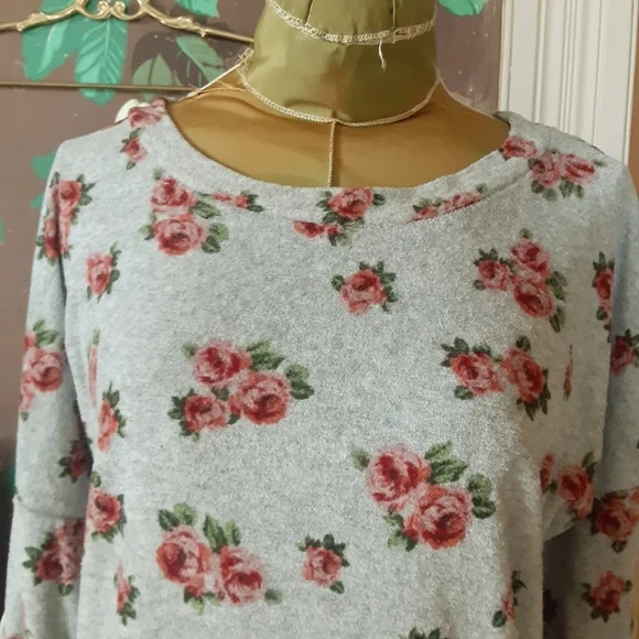 ADORA Floral Long Sleeve w/Elbow Patches Size Medium - Picture 3 of 10